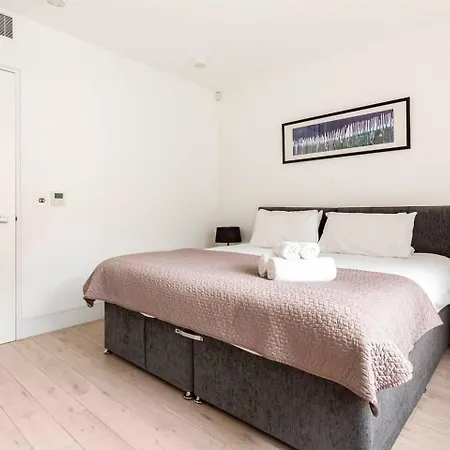 Central London - 2 Beds - Sleeps 4 - Lift Exterior photo